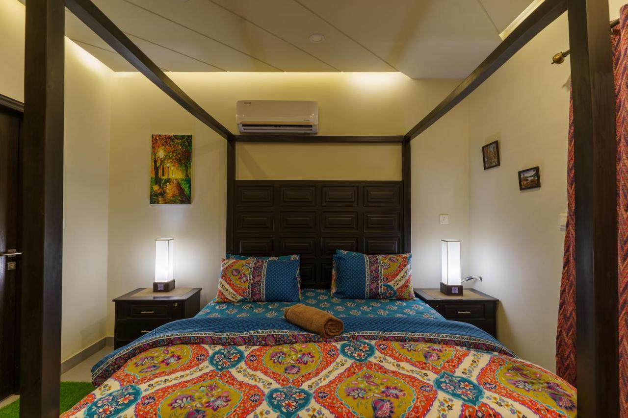Serenity Corner Islamabad Luaran gambar