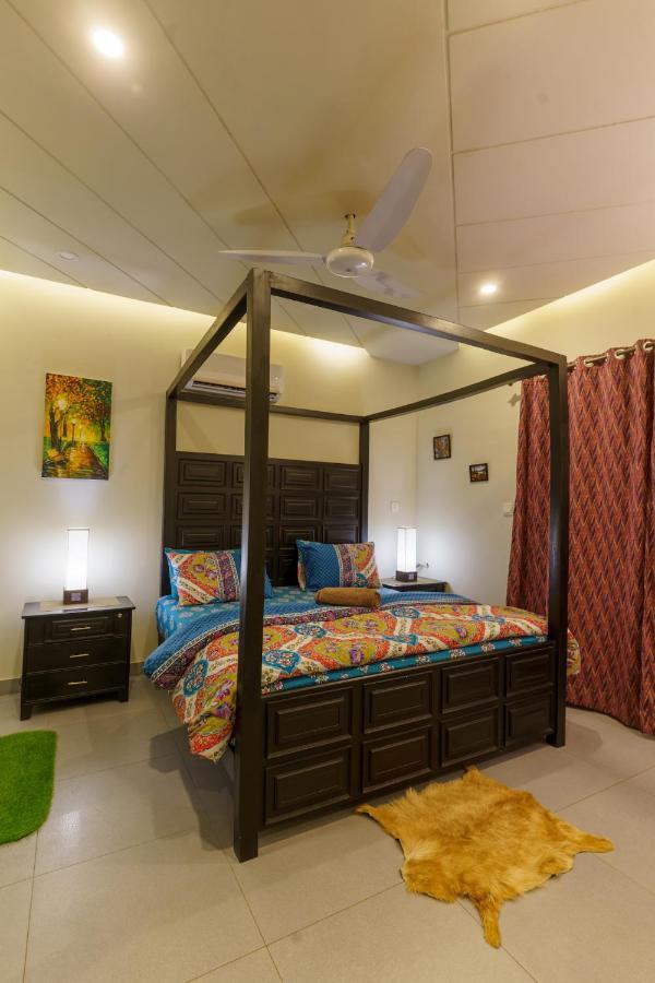 Serenity Corner Islamabad Luaran gambar