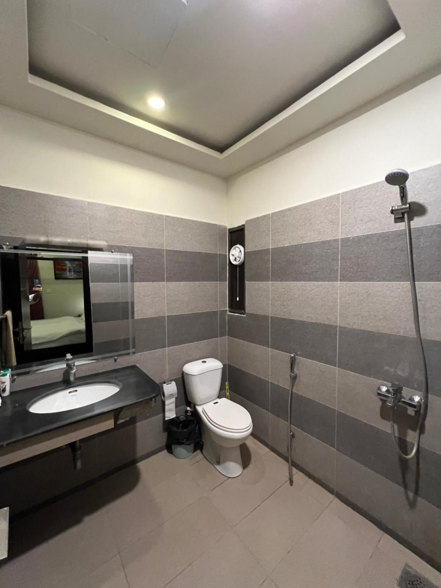Serenity Corner Islamabad Luaran gambar